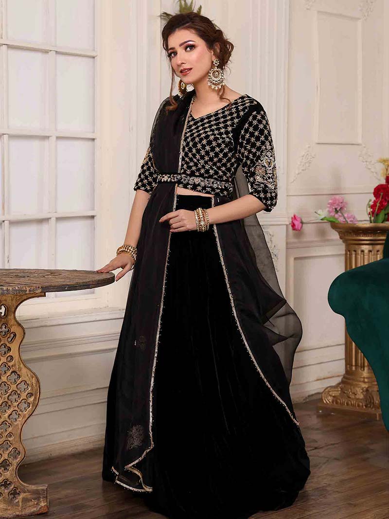 Black Velvet Lehnga